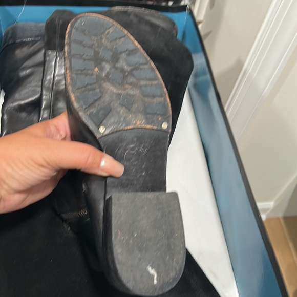 Studio 9 Black Leather Boots - Picture 3 of 7